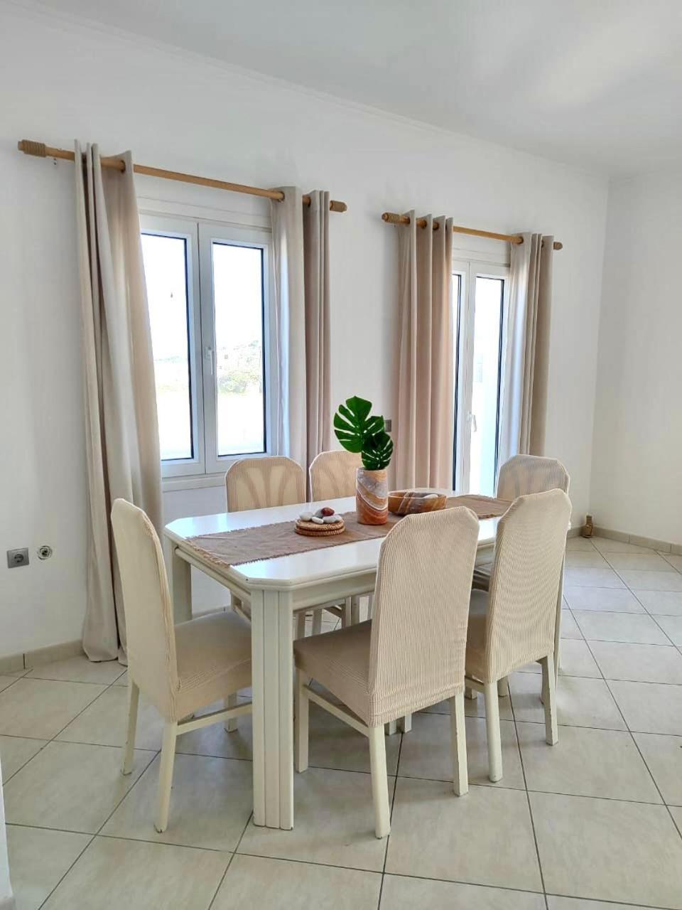 Theasis Apartments Adamantas Exterior photo